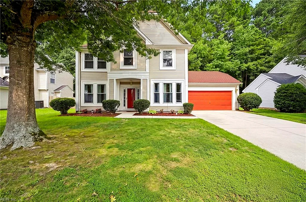 2016 Sunset Maple LN, CHESAPEAKE VA 23323