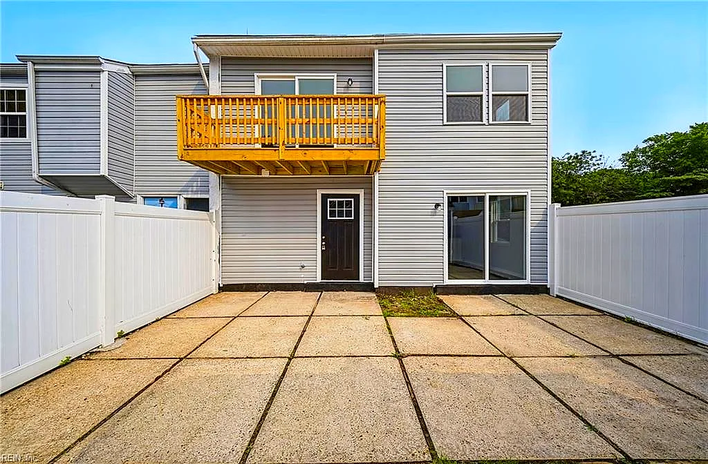3638 Ship Chandlers WHRF, VIRGINIA BEACH VA 23453