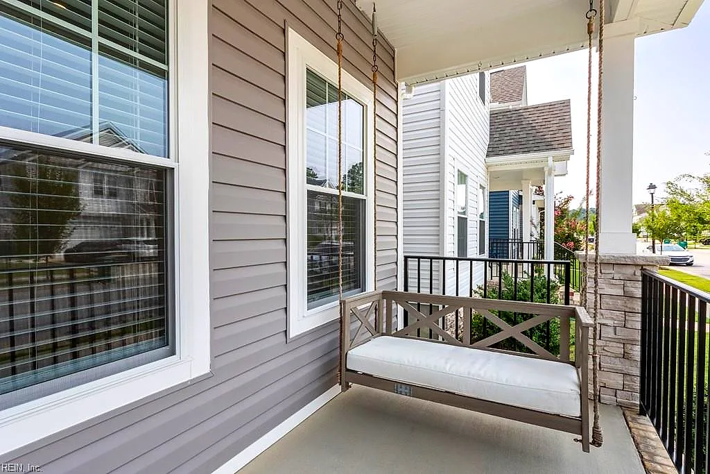 1518 Waltham Ln, Newport News — photo