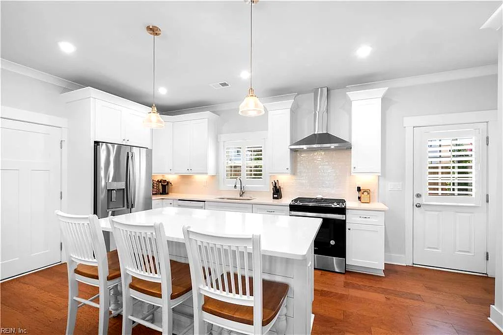 412 27th St, Virginia Beach — photo