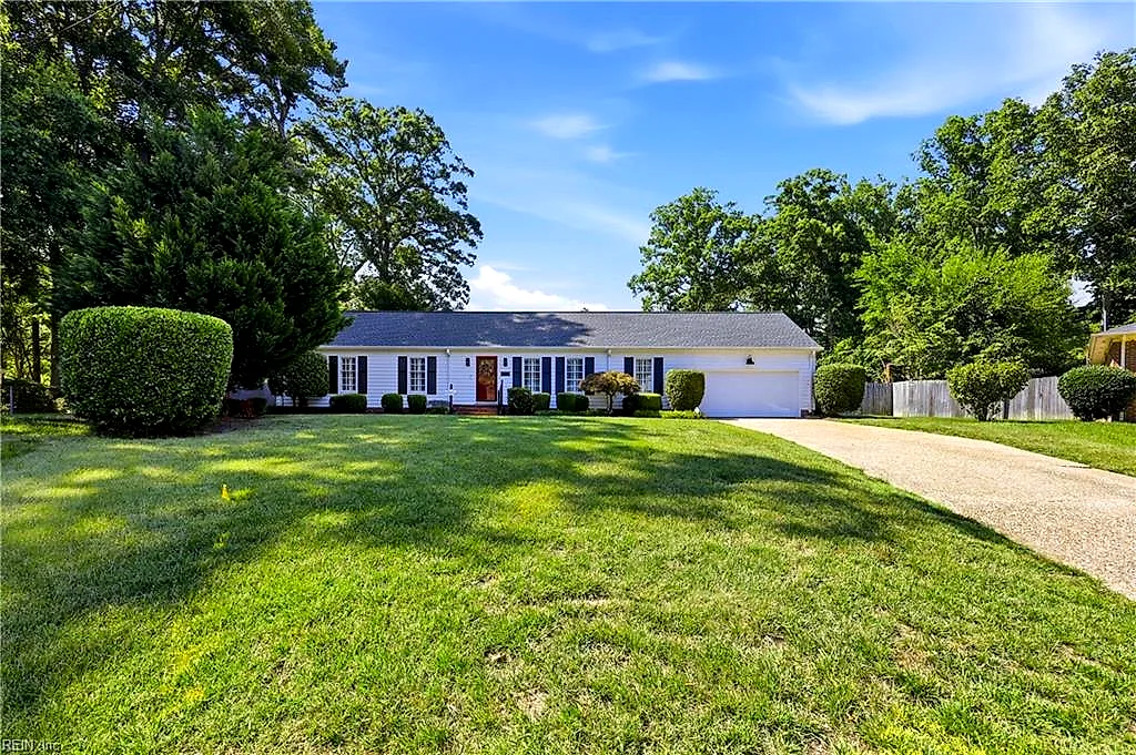 919 Weldun Ct, Newport News — photo