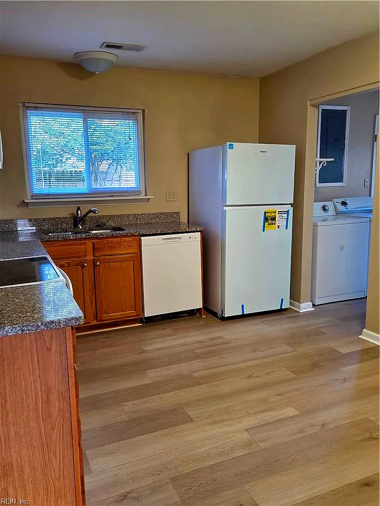604 Sandy Springs Ln, Virginia Beach — photo