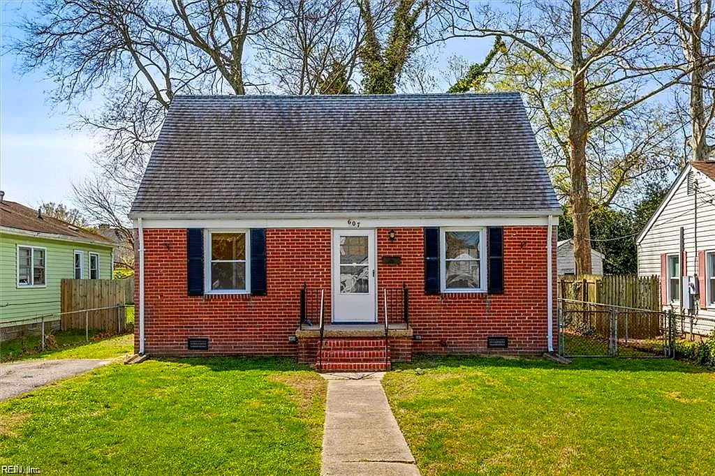607 Lee St, Hampton — photo