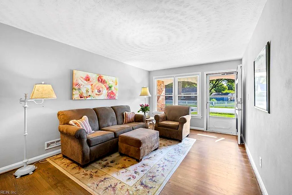 8701 Old Ocean View Rd, Norfolk — photo