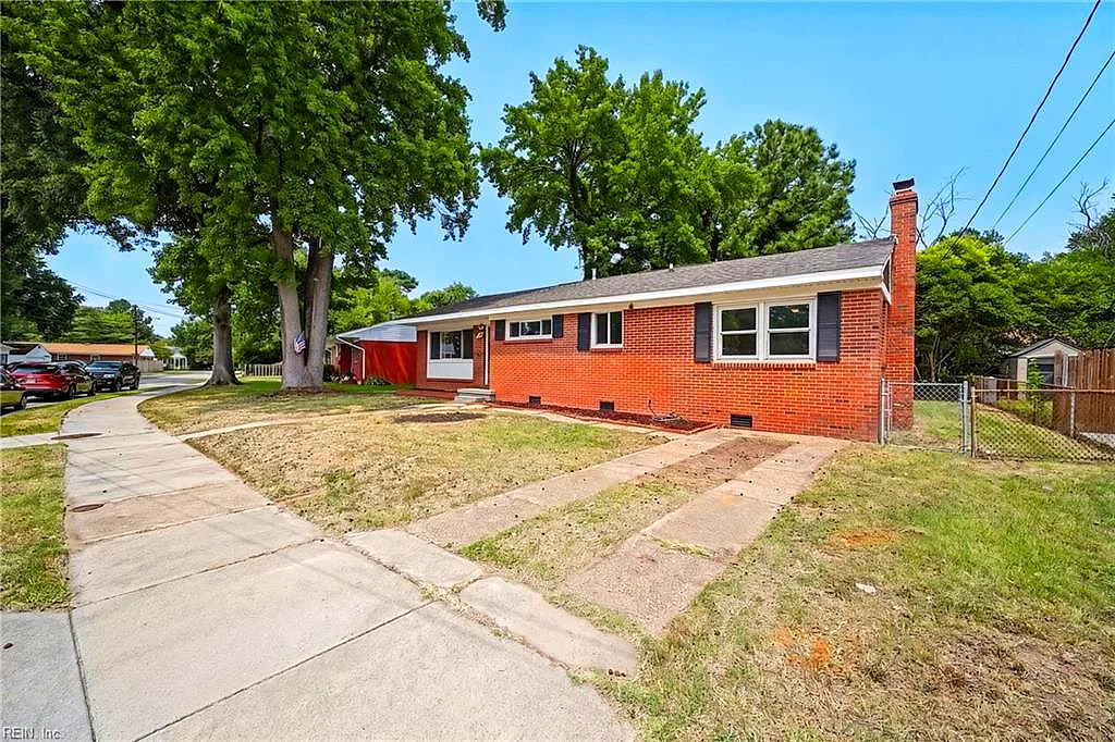 2512 Palmyra St, Norfolk — photo