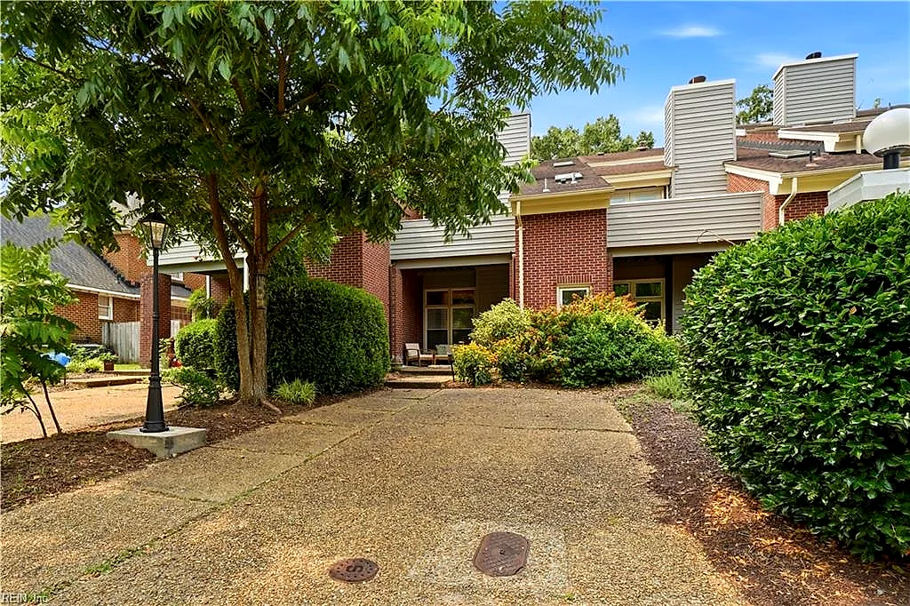 351 Pender Ct, Norfolk — photo