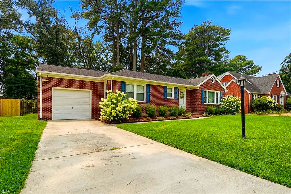 2209 Wildwood RD, CHESAPEAKE VA 23323
