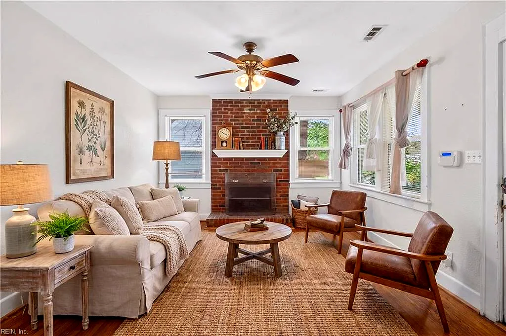 3820 Lenoir CIR, NORFOLK VA 23513