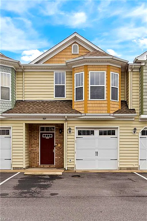 909 Deep Creek Run CT, CHESAPEAKE VA 23323
