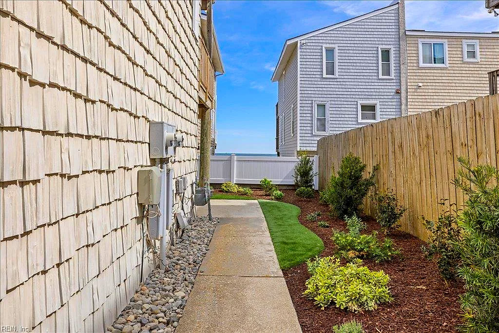 4504 Ocean View Ave, Virginia Beach — photo