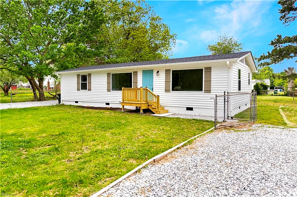 1256 Poquoson AVE, POQUOSON VA 23662