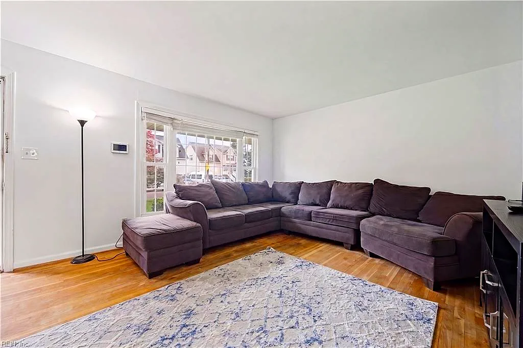 15 Hodges Dr, Hampton — photo