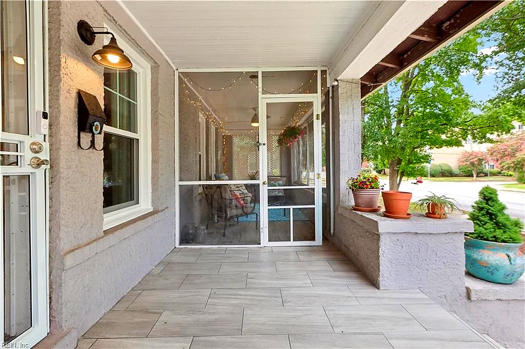 2104 Hampton Blvd, Norfolk — photo
