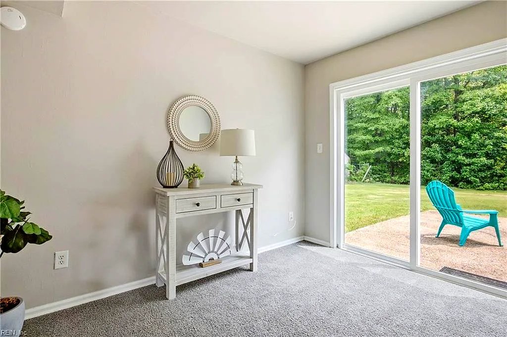 213 Ward Dr, Hampton — photo