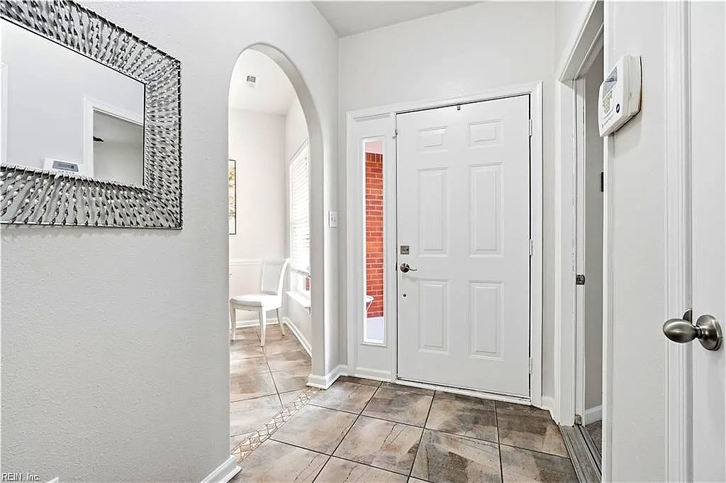 2568 Hartley St, Virginia Beach — photo
