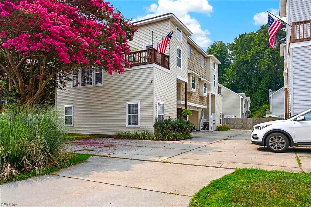 4823 Lake Dr, Virginia Beach — photo