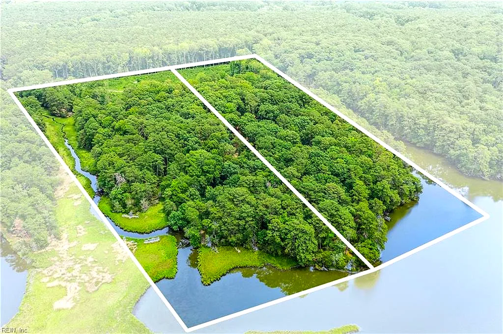 11.8ac Five Gables Woodlands, Gloucester — photo