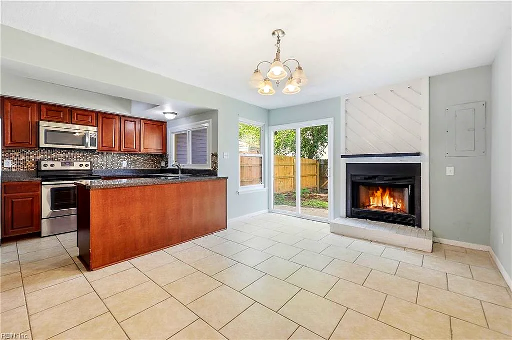 807 Tuition Drive Dr, Virginia Beach — photo