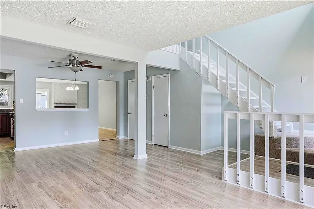 807 Tuition Drive Dr, Virginia Beach — photo