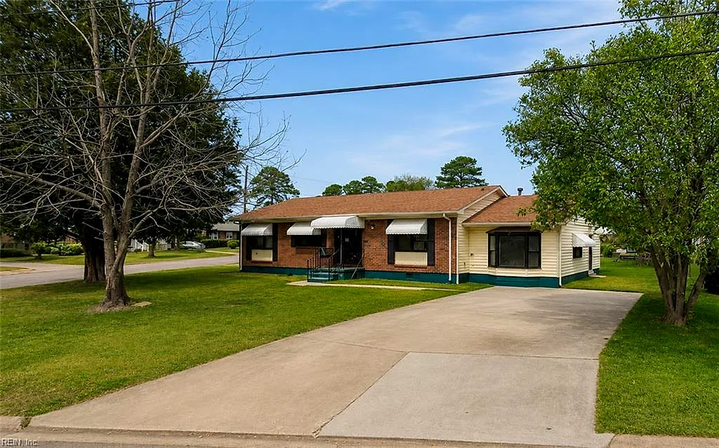 1112 Warfield DR, PORTSMOUTH VA 23701