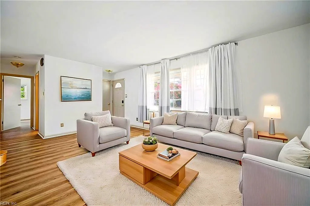 1644 Kingsway Rd, Norfolk — photo