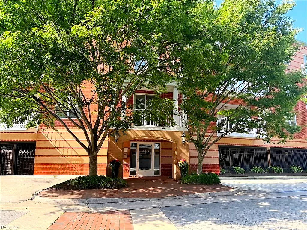 249 W Freemason ST #408, NORFOLK VA 23510
