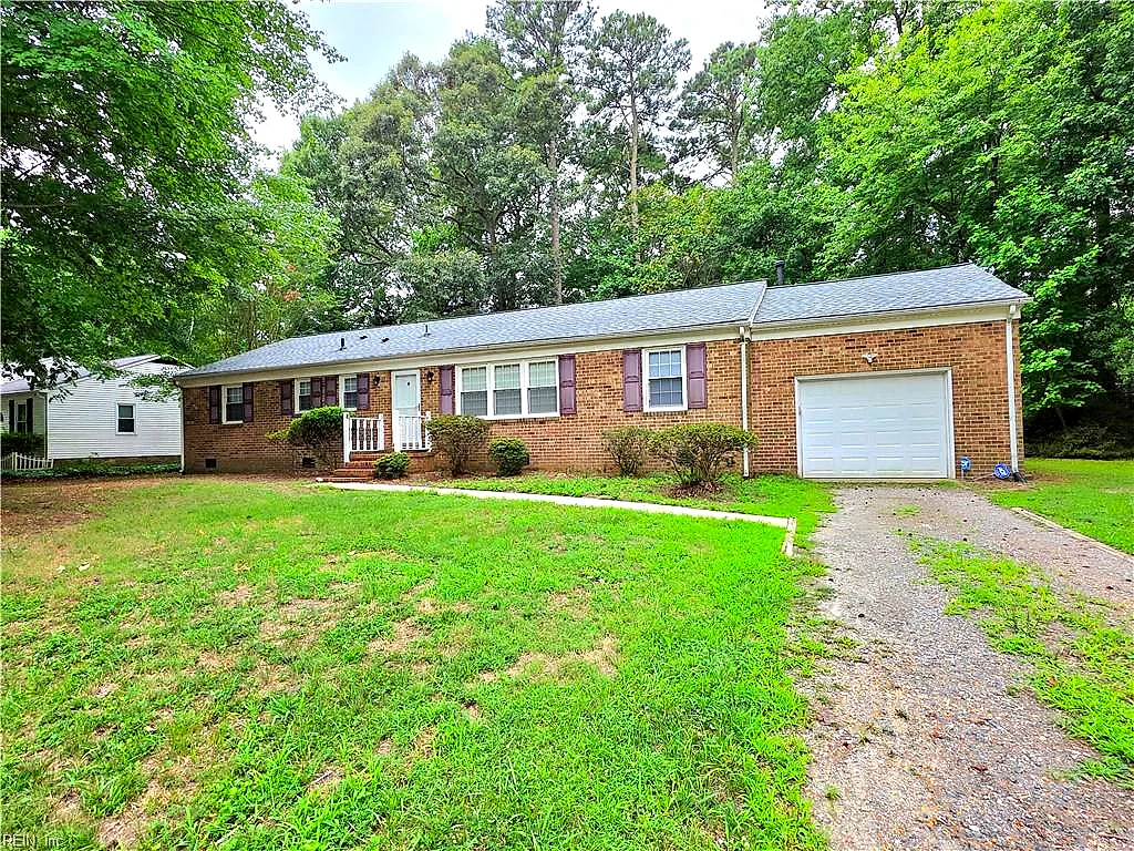 409 Rosewood Ln, Yorktown — photo