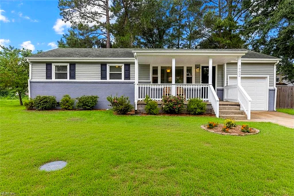 1902 Elmhurst LN, PORTSMOUTH VA 23701