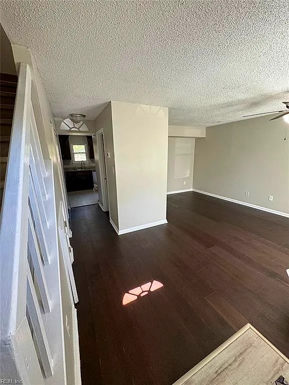 617 Fox Creek Ct, Virginia Beach — photo