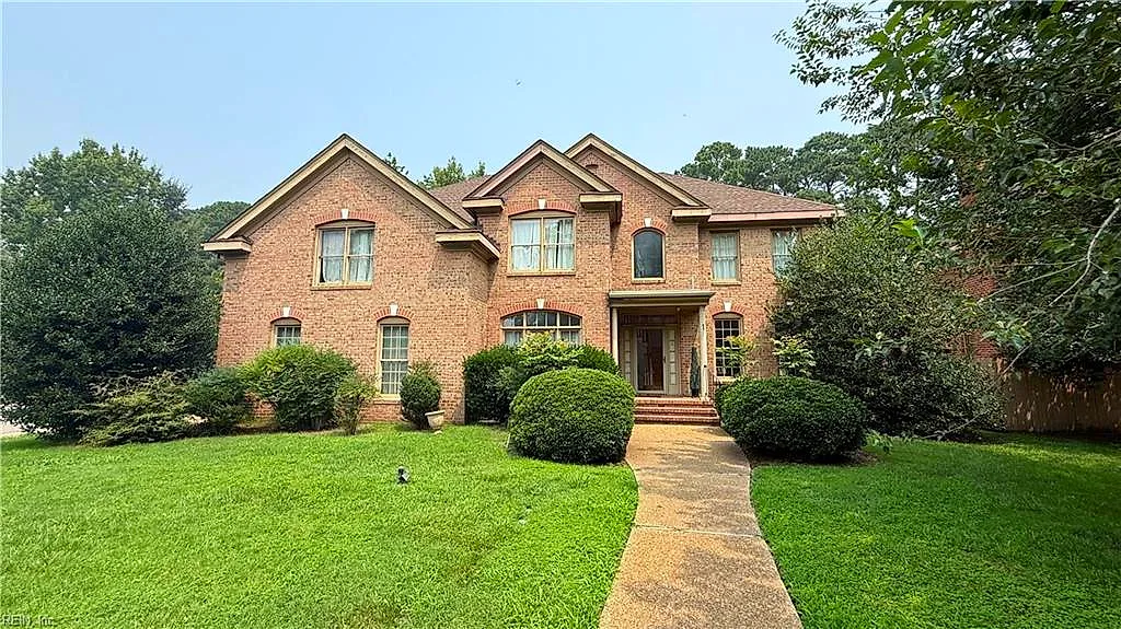 1 Carrington Ct, Hampton — photo