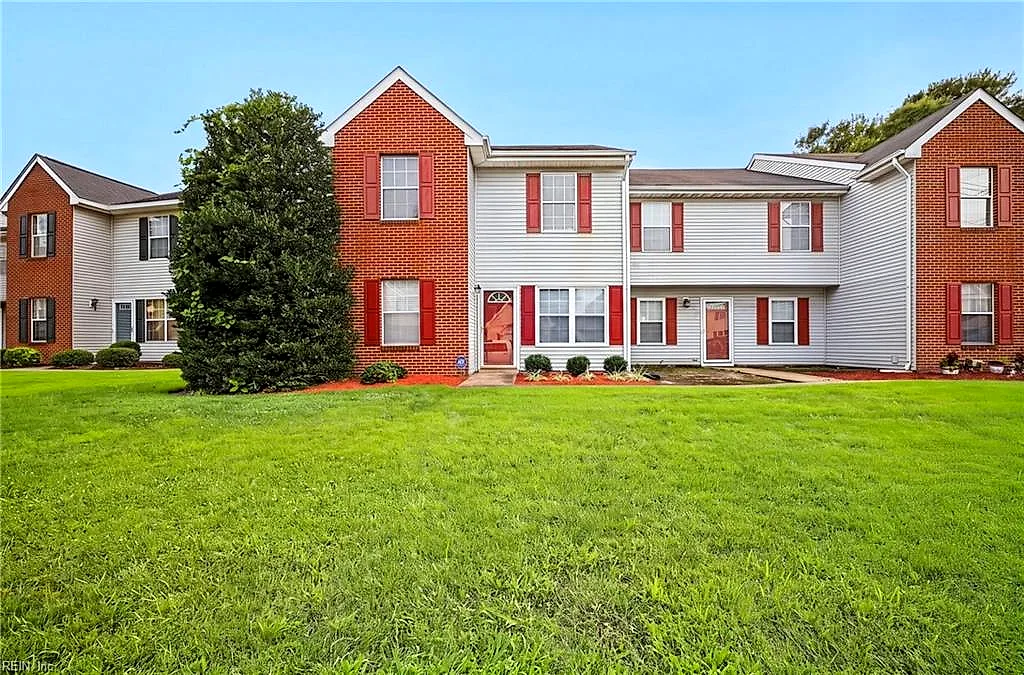 3327 Clover Meadows DR, CHESAPEAKE VA 23321