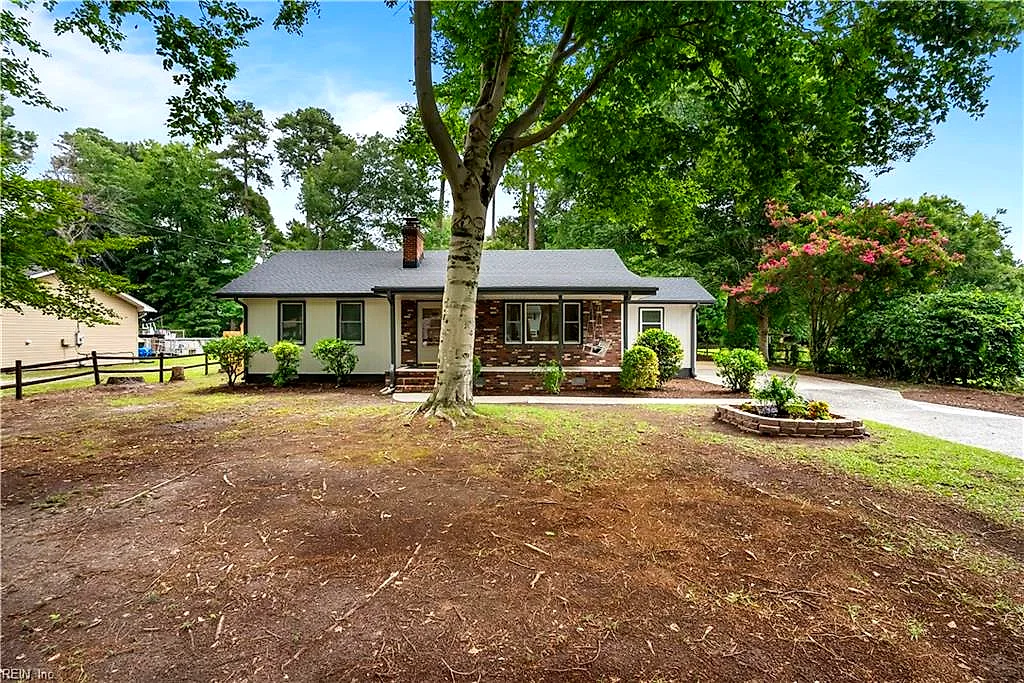 221 Rich Rd, Yorktown — photo