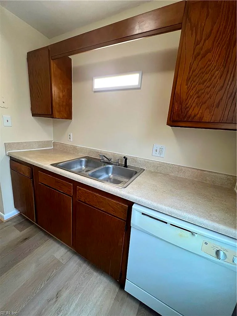 2637 Elliott Ave, Portsmouth — photo