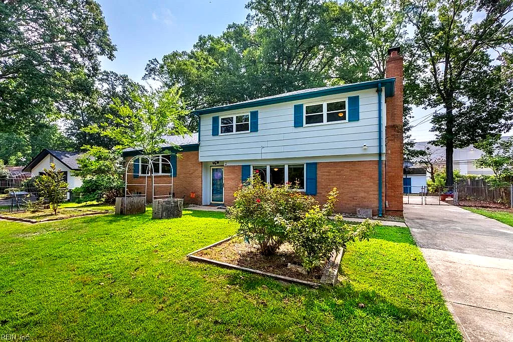 45 Azalea Dr, Hampton — photo