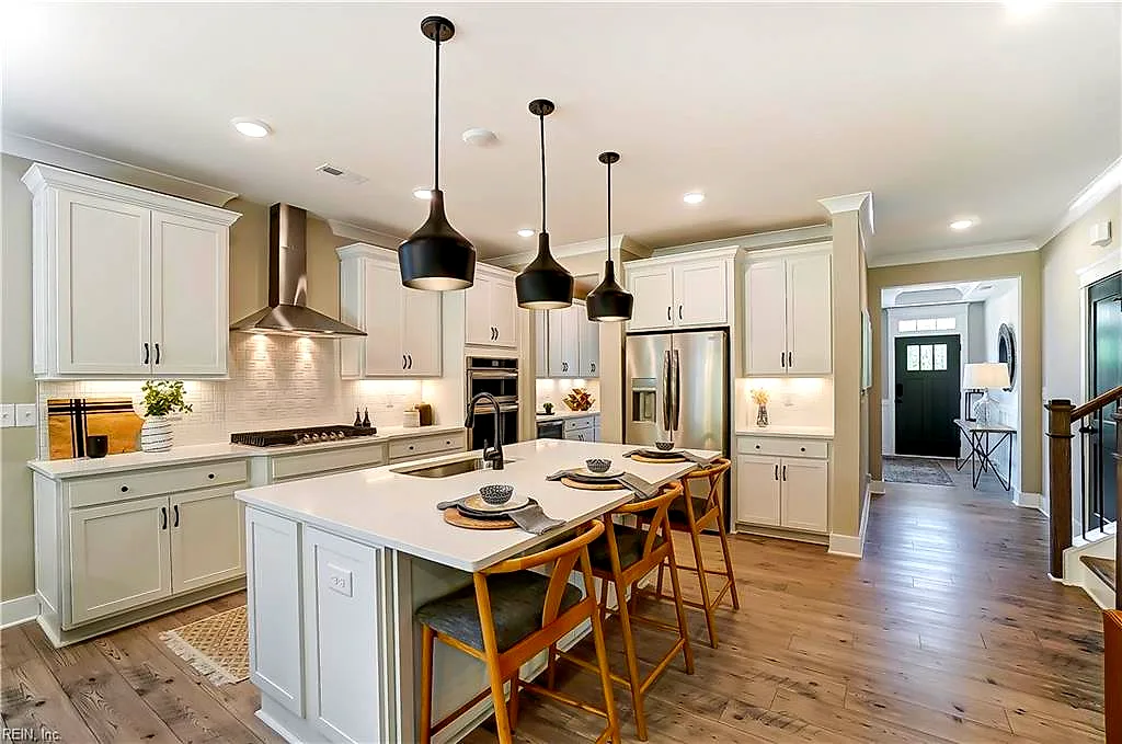 12310 Ava LN, WINDSOR VA 23487