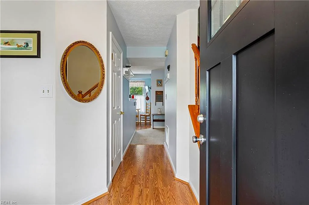 162 Alaric Dr, Hampton — photo
