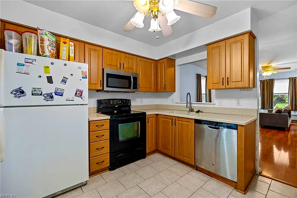 1605 S River Creek Lndg, Suffolk — photo
