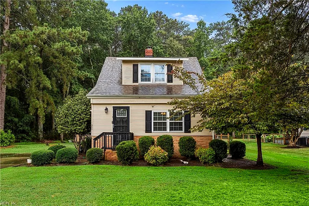 225 Hunts Neck Rd, Poquoson — photo