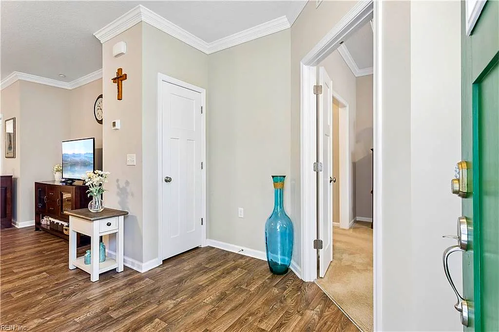 302 Promenade Ln, Williamsburg — photo