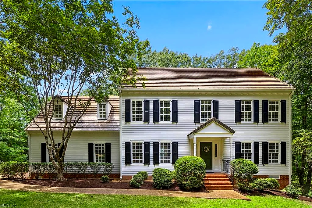 135 Kingspoint DR, WILLIAMSBURG VA 23185
