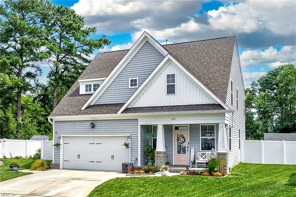 201 Ians WAY, CHESAPEAKE VA 23320