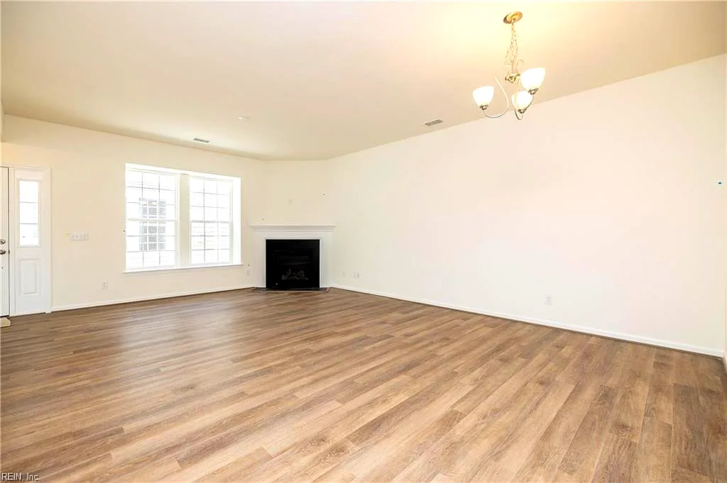 1012 Robinson Rd #6c, Suffolk — photo