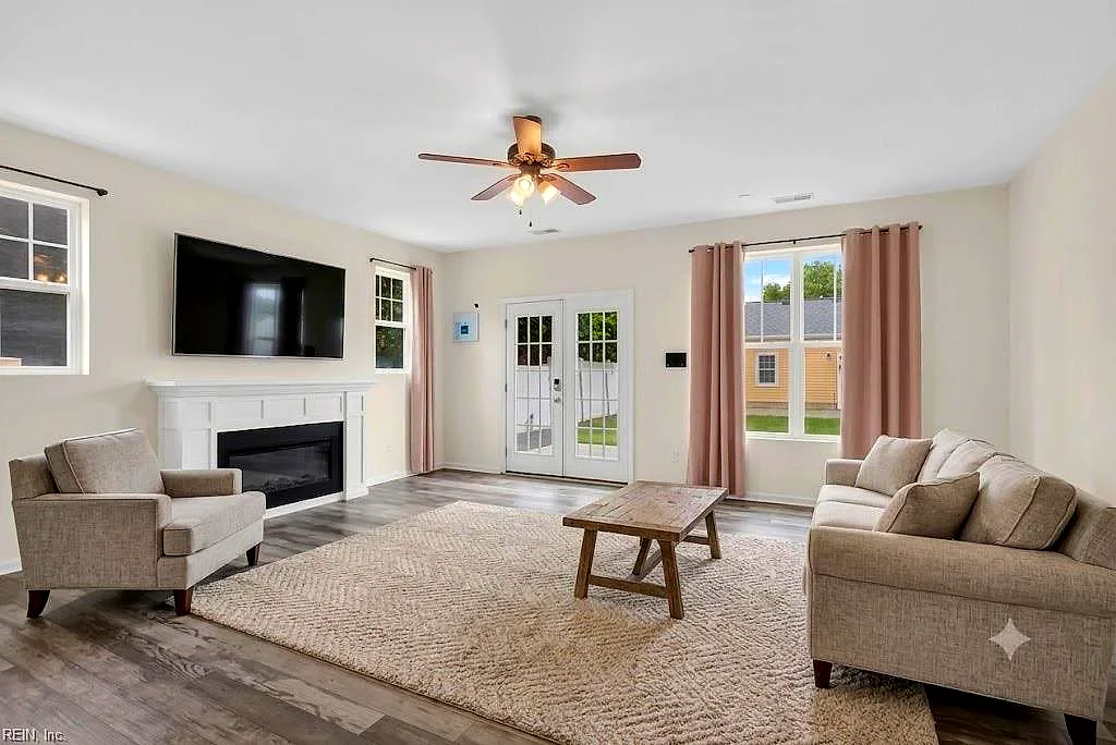 937 E Ocean View Ave, Norfolk — photo