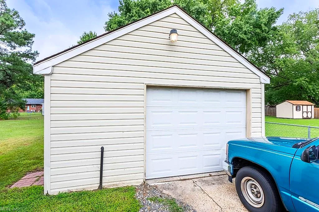 56 Odd Rd, Poquoson — photo