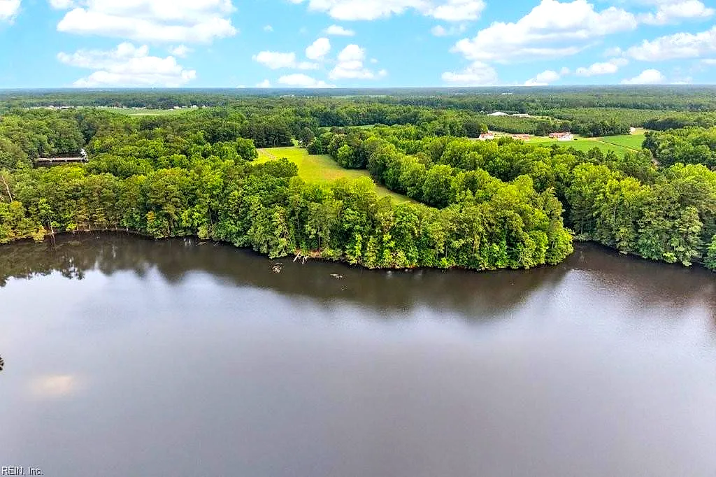 2281 Kings Fork RD, SUFFOLK VA 23434