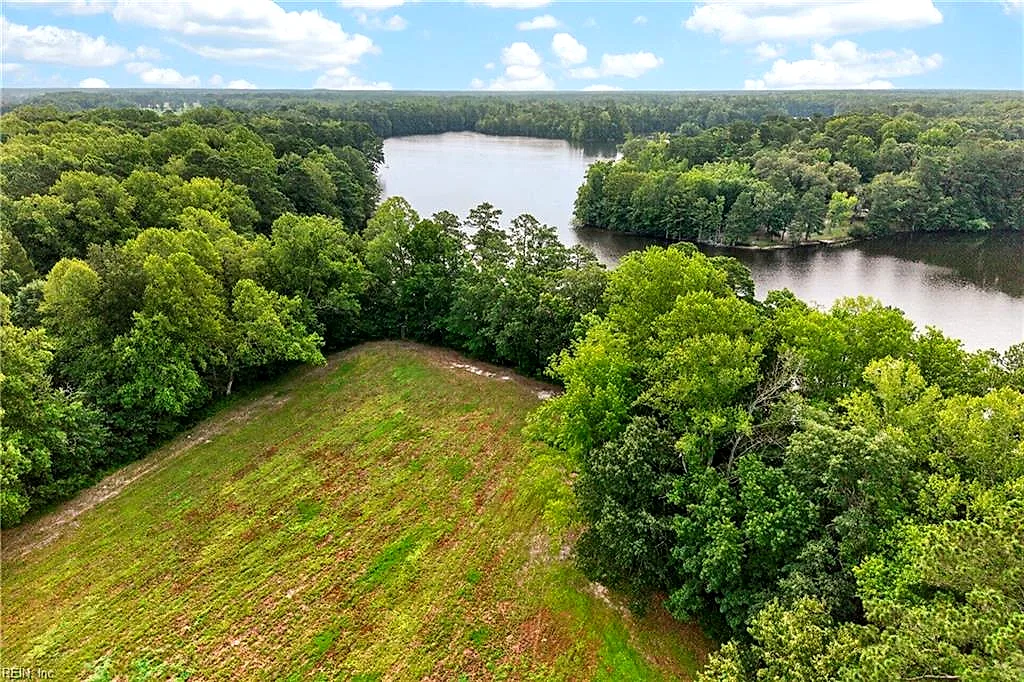 2281 Kings Fork Rd, Suffolk — photo