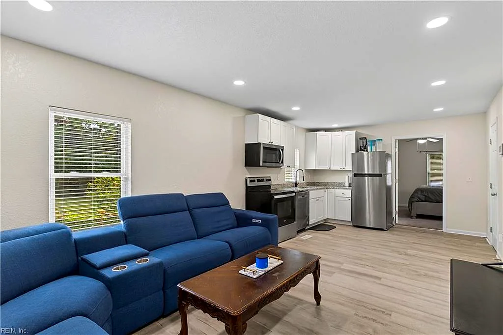 2209 Marshall Ave, Norfolk — photo