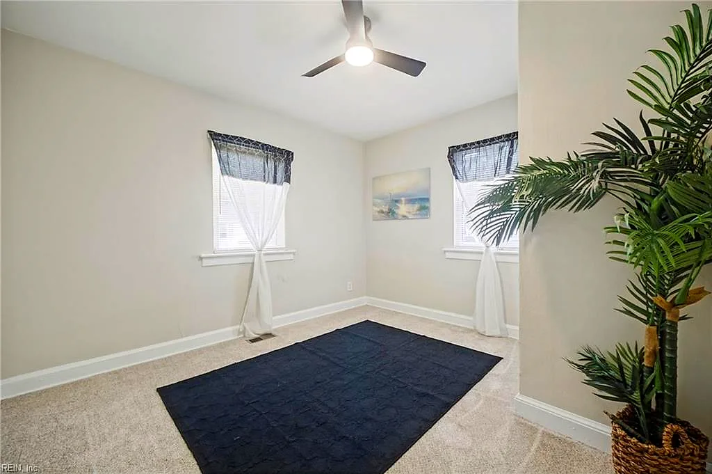 7422 Davidson St, Norfolk — photo
