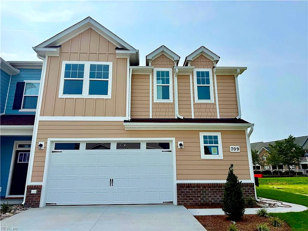709 Flatrock LN, CHESAPEAKE VA 23320