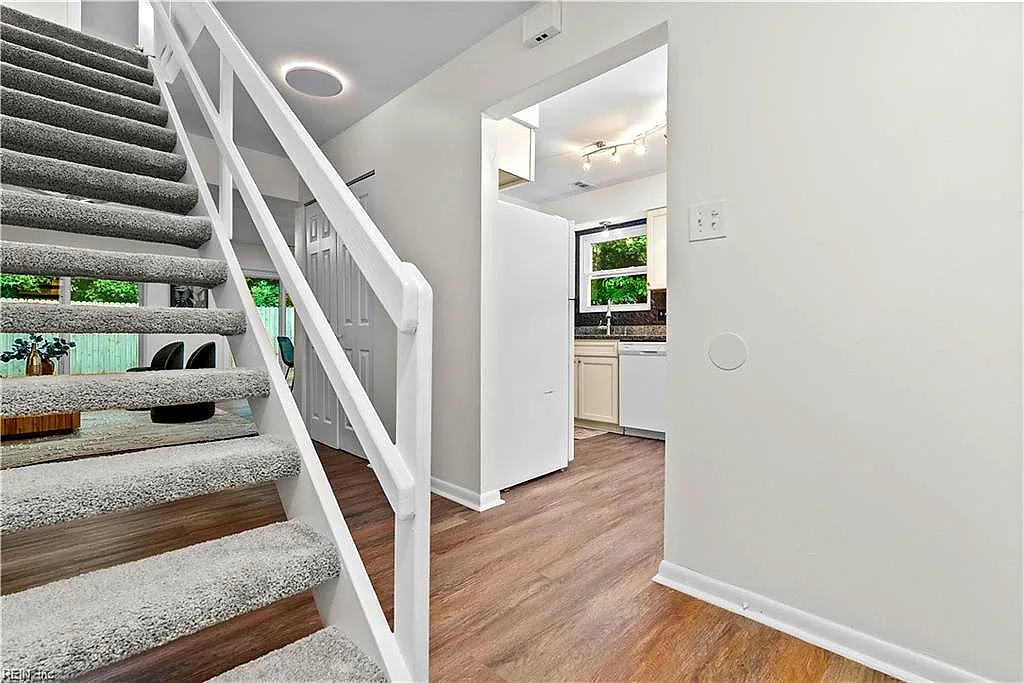 16 Farington Cir, Chesapeake — photo